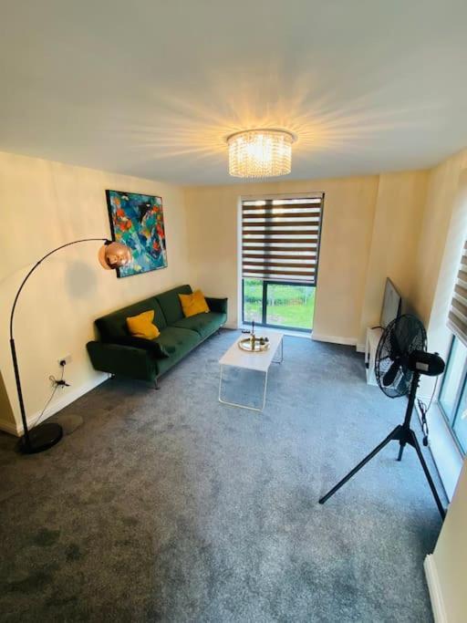 Beautiful And Modern 2 Bedroom Flat In Colindale Edgware Eksteriør bilde